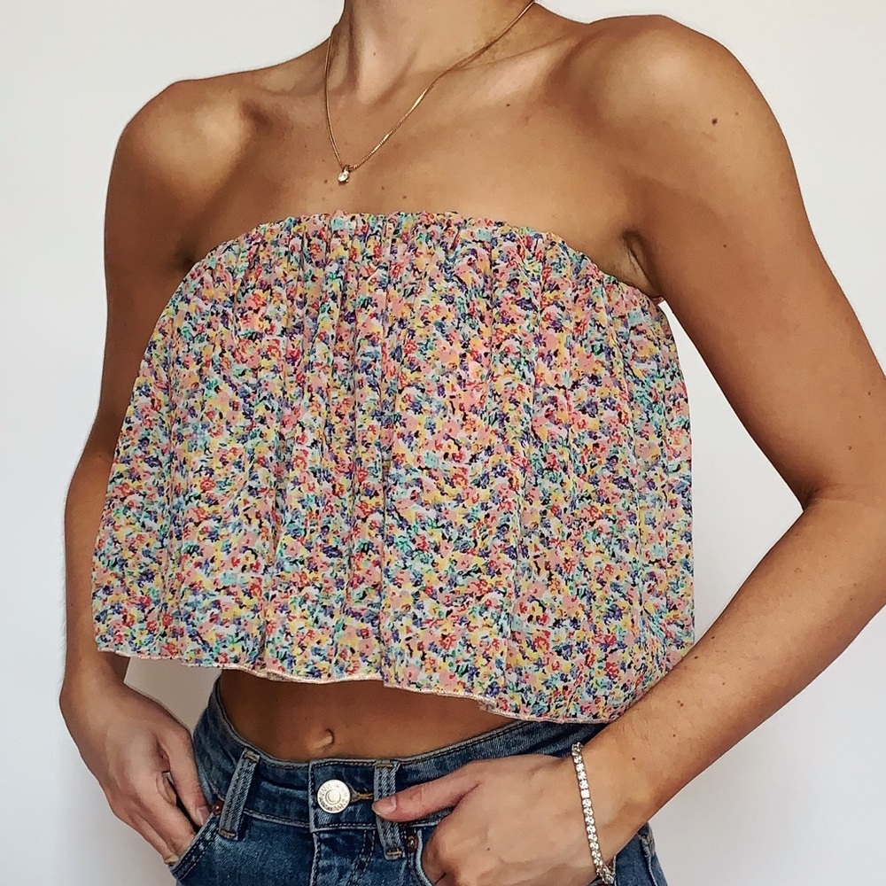Flower Strapless Flowy Crop Top